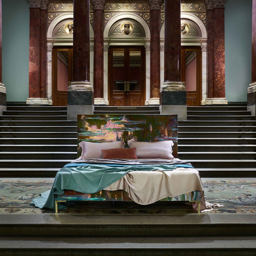 Harlech National Gallery bed detailing the Water Lilies