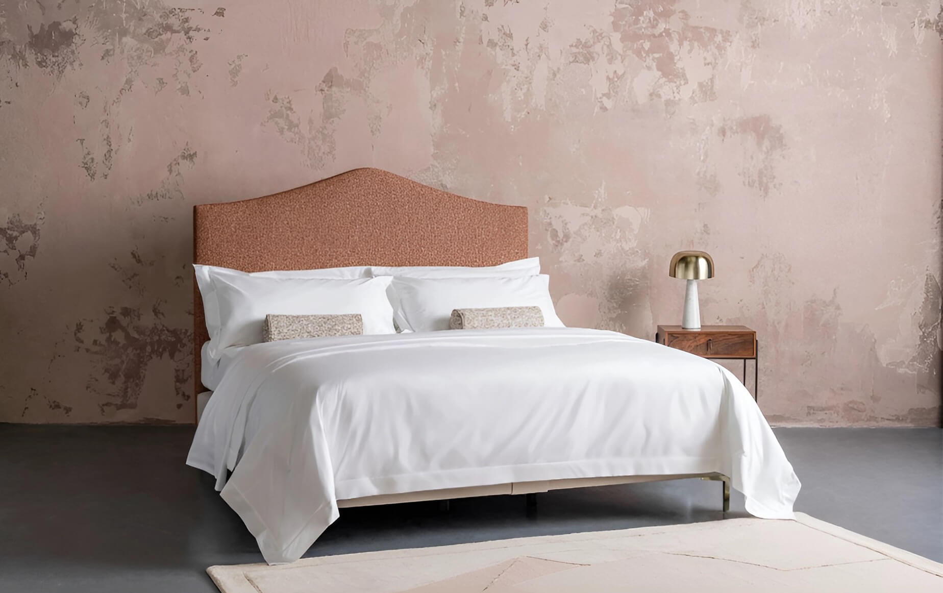 Angle view of the Savvy No5 bed set entirely dressed