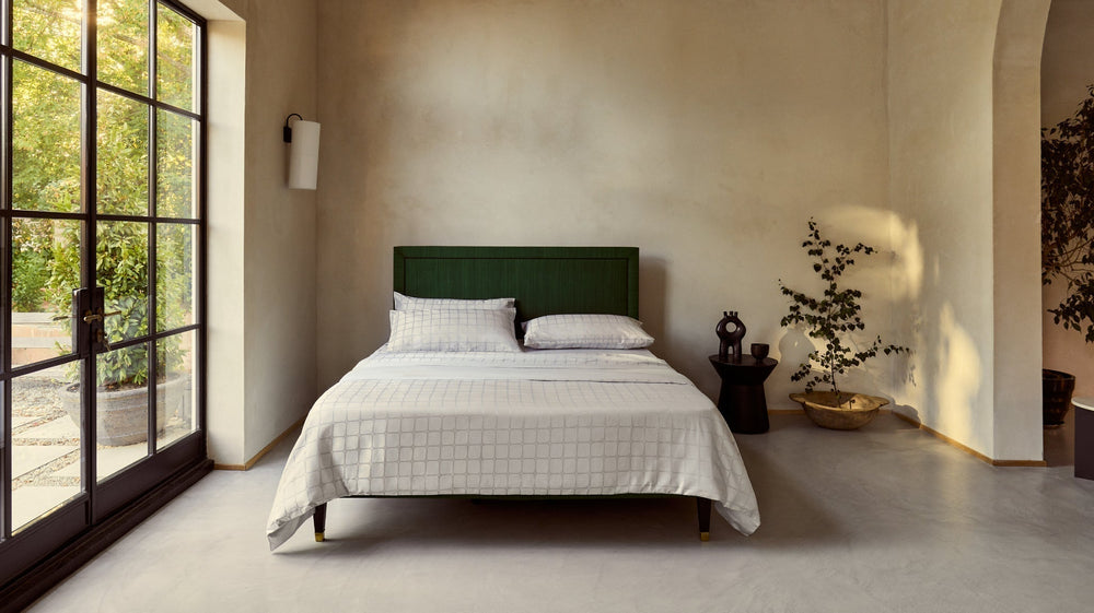 The Virginia bed with an elegant silhouette with contemporary styling details