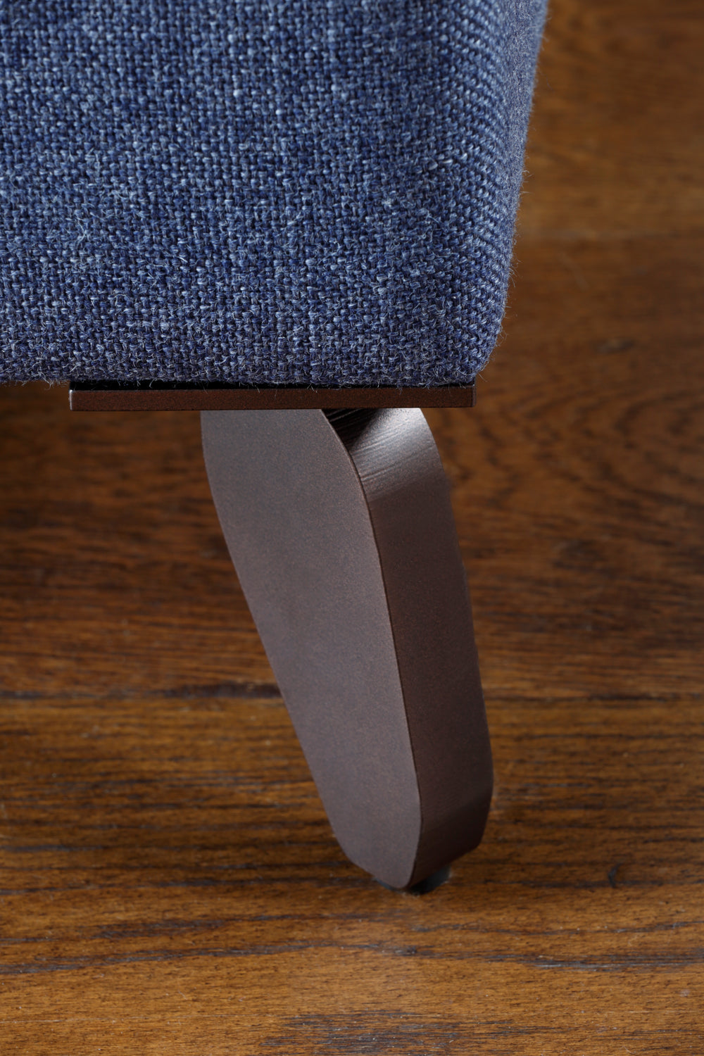 Savoir Cloud design and a leg by Tom Faulkner