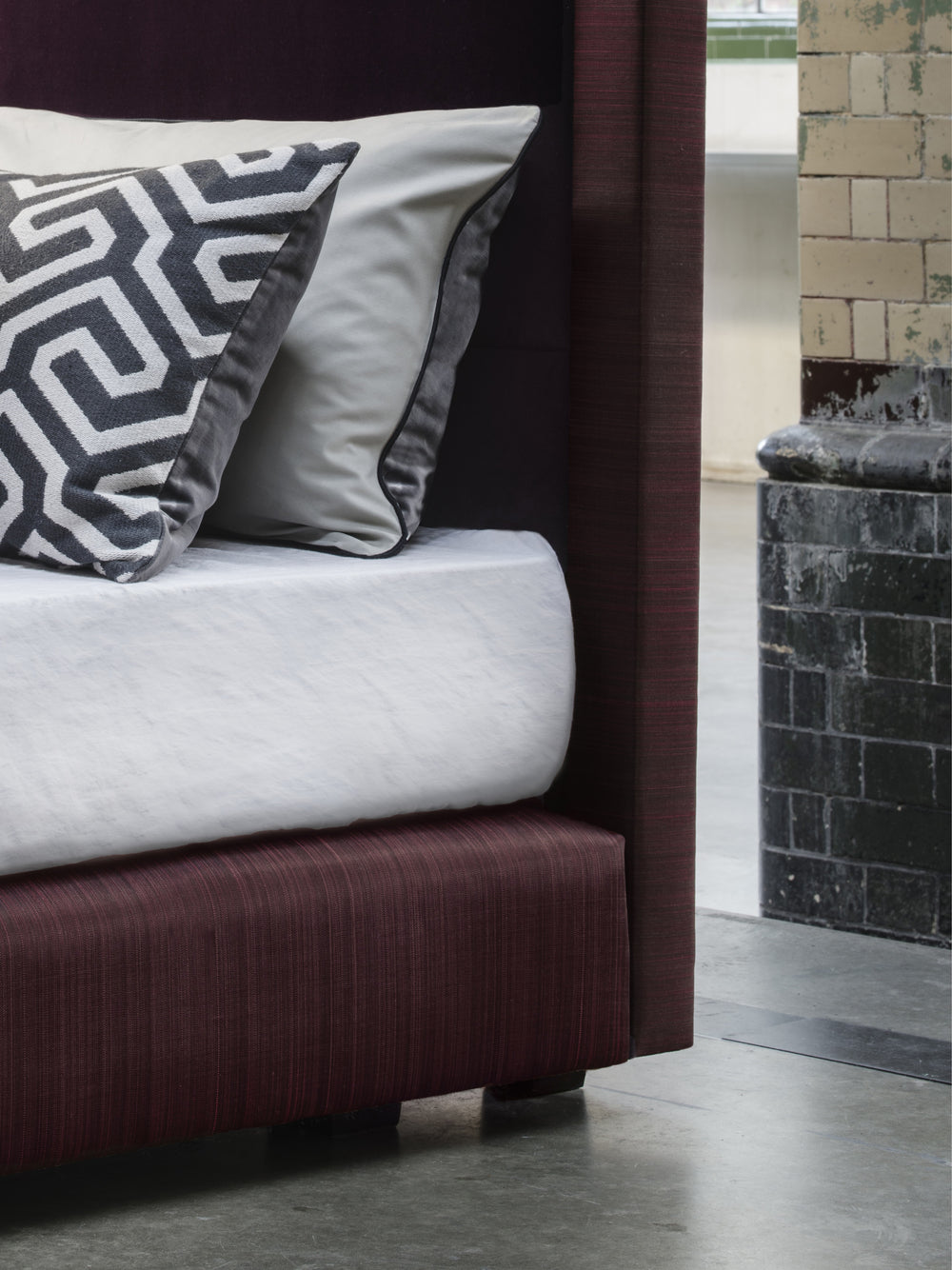 Close-up of the Savoir Max bed and the deep box spring base 