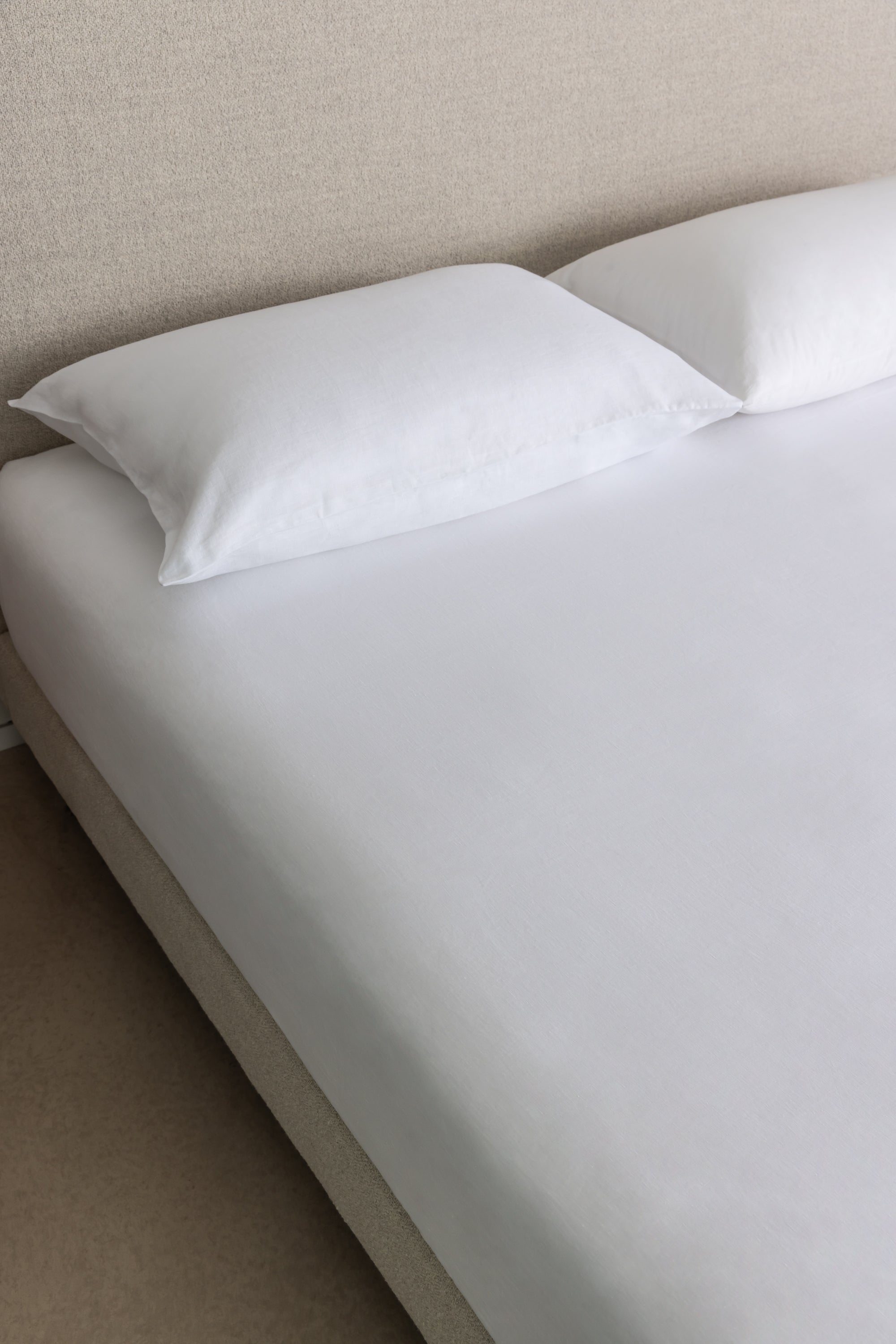 The Organic Linen Set - White