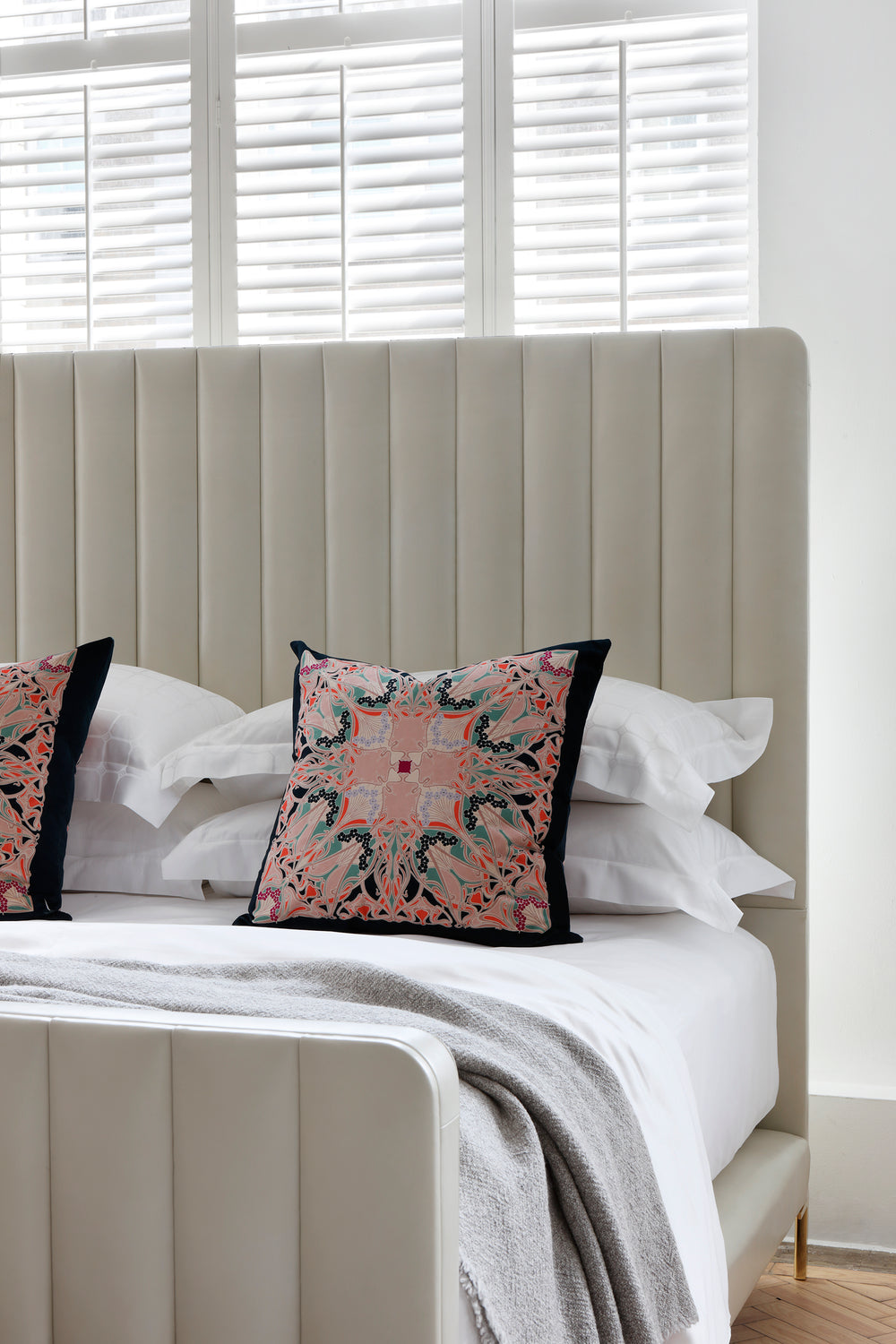 Side view of the Chrissy bed 