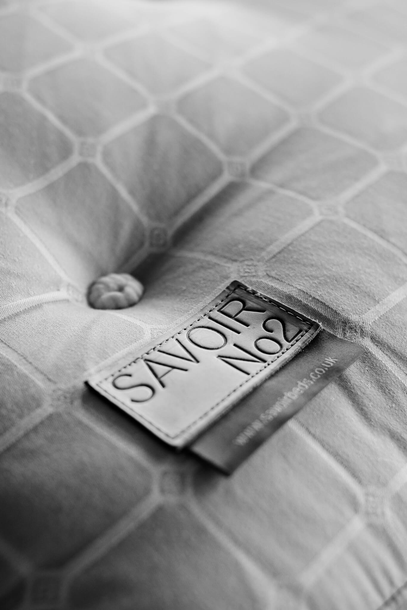 Savoir bed label