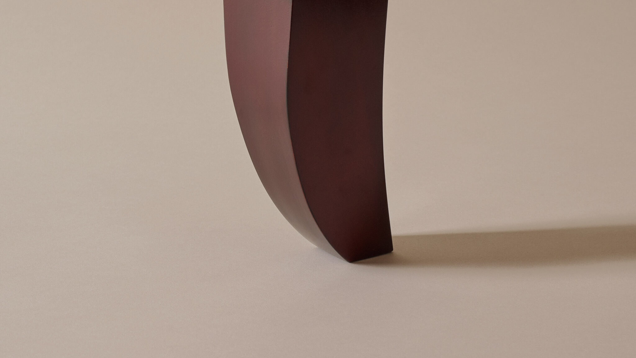 Elegantly curved 'Holly' bed legs in rich rosewood