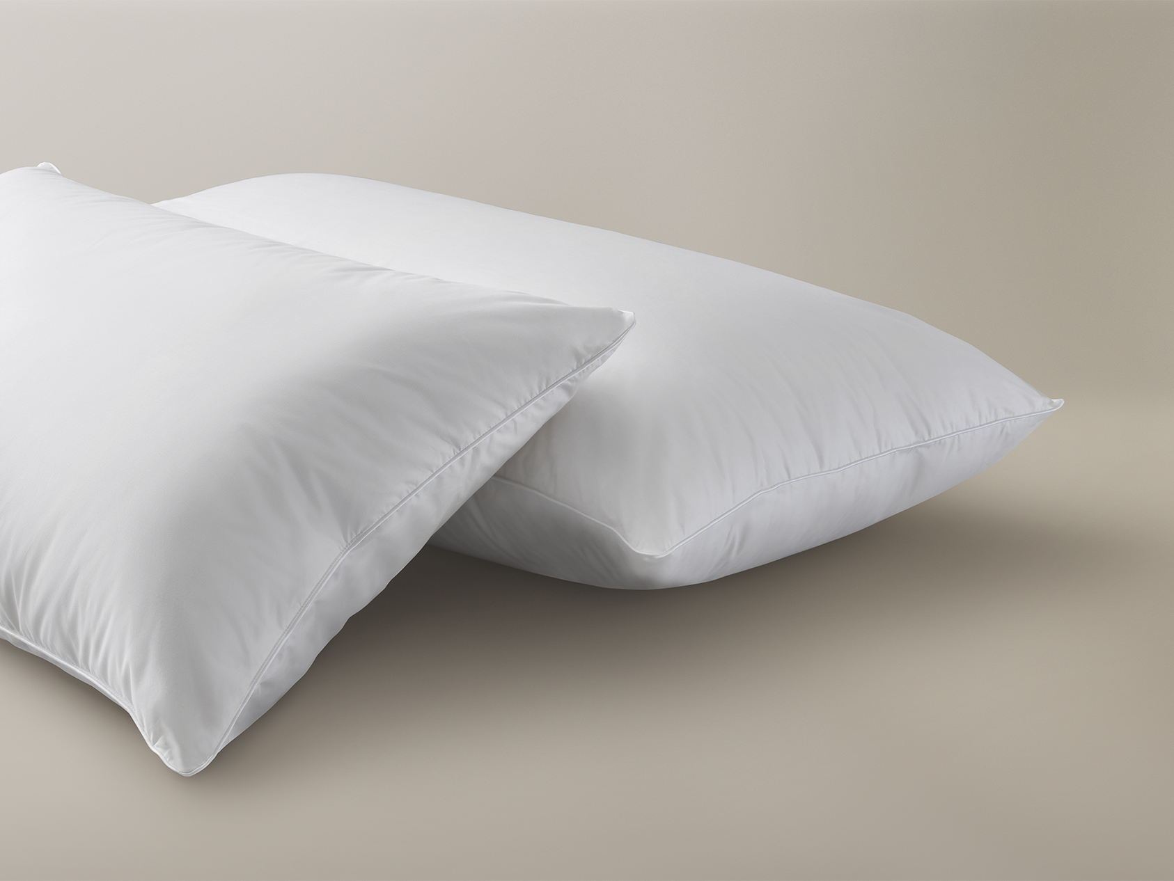 https://www.savoirbeds.com/wp-content/uploads/2019/04/0102_Pillows_Siberian-Goose-Down.jpg