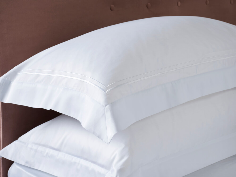 The Dream 1000 Oxford pillow cases with white cording