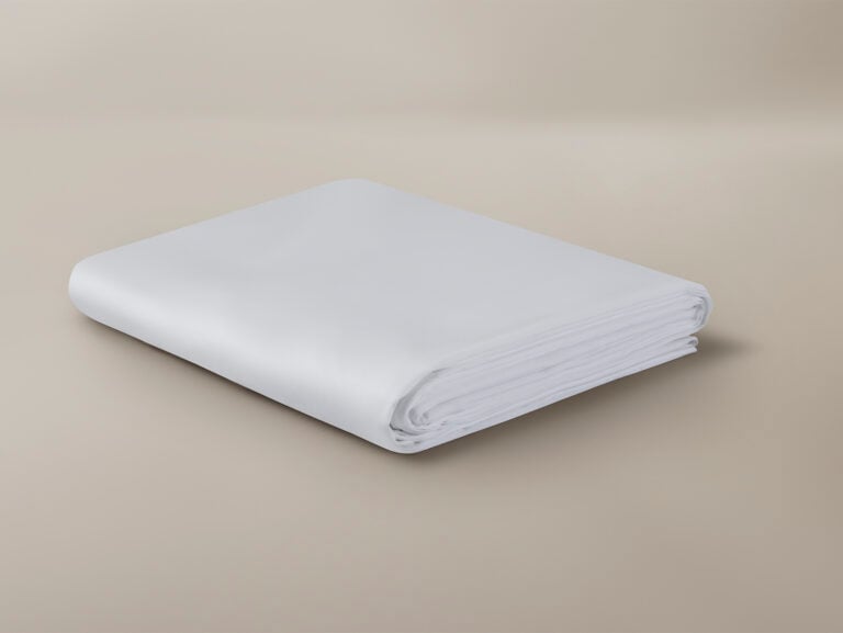 Sateen fitted sheet