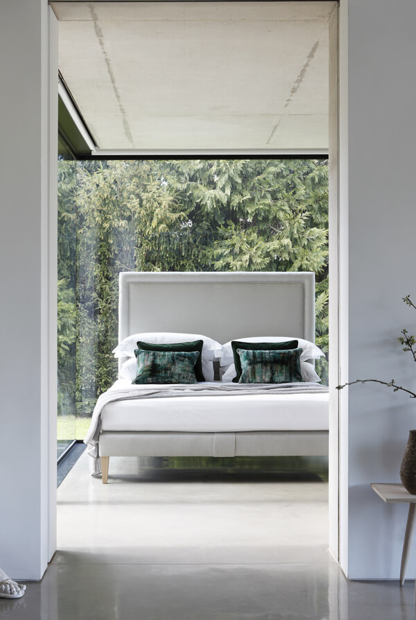 Savoir No.4 Vegan Bed