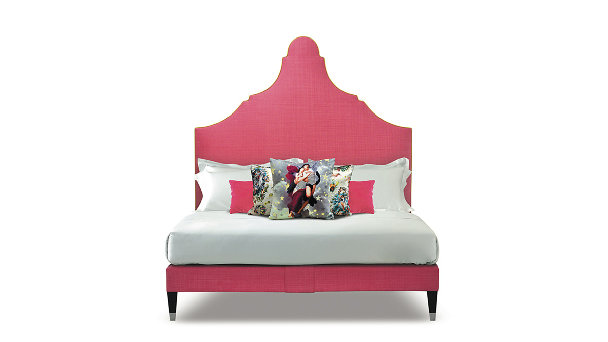 Claudia bed in bright pink