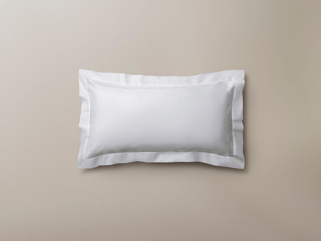 Oxford pillowcases with white cording