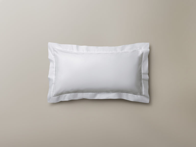 Oxford pillowcases with white cording