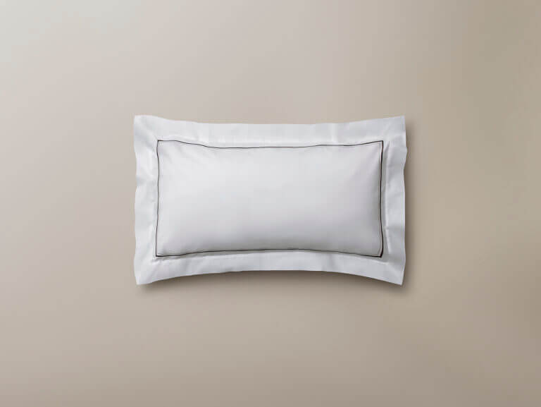 Oxford pillowcase with grey cording