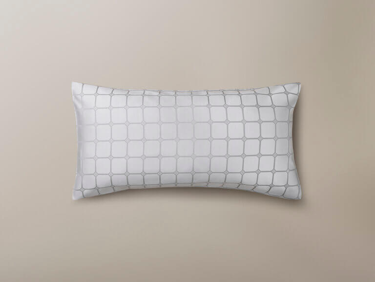 Savoir Trellis pillowcase in a Cambridge style in silver