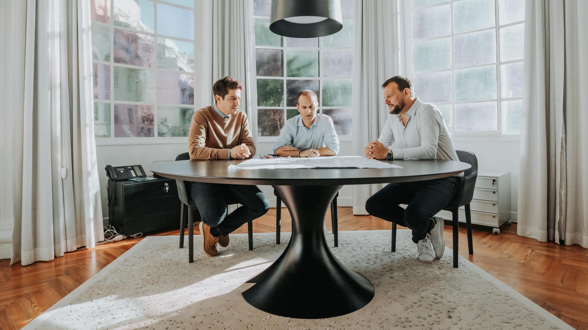 Matthieu Zuretti and his team at their office